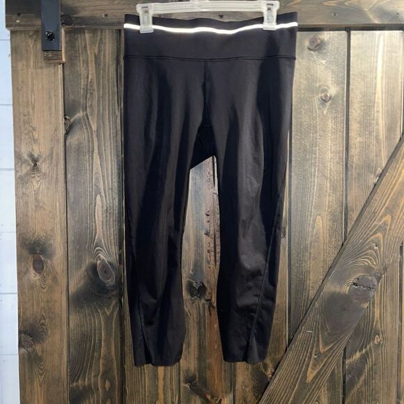 Athleta Sonic Capri Reflective Waist Black Sz M - Picture 2 of 9